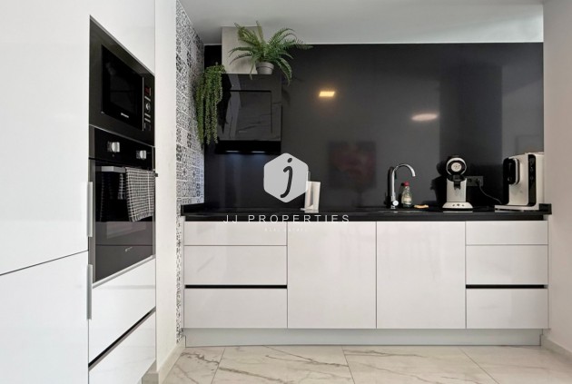 Resale - Apartment / flat -
Orihuela Costa - Costa Blanca