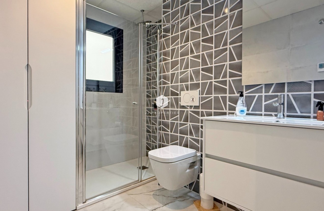 Resale - Apartment / flat -
Orihuela Costa - Costa Blanca