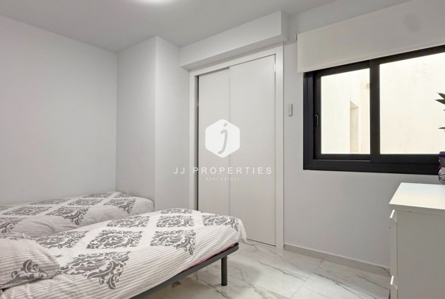 Resale - Apartment / flat -
Orihuela Costa - Costa Blanca