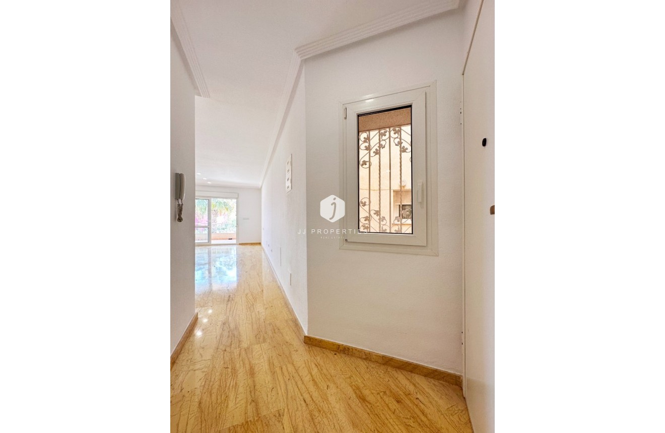Tweedehands - Appartement / flat -
Orihuela Costa - Costa Blanca