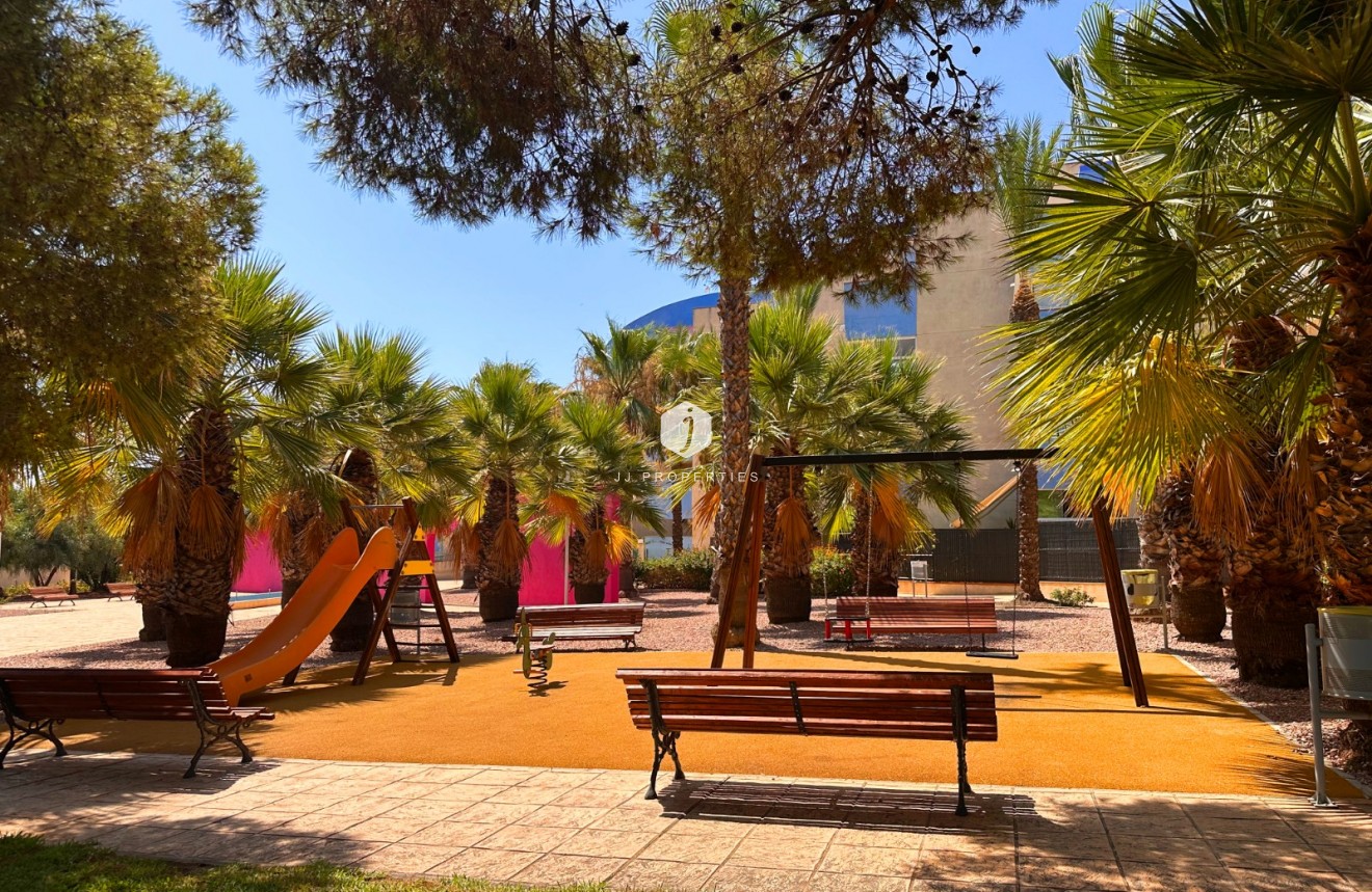 Tweedehands - Appartement / flat -
Orihuela Costa - Costa Blanca