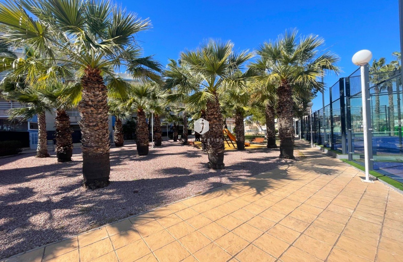 Tweedehands - Appartement / flat -
Orihuela Costa - Costa Blanca