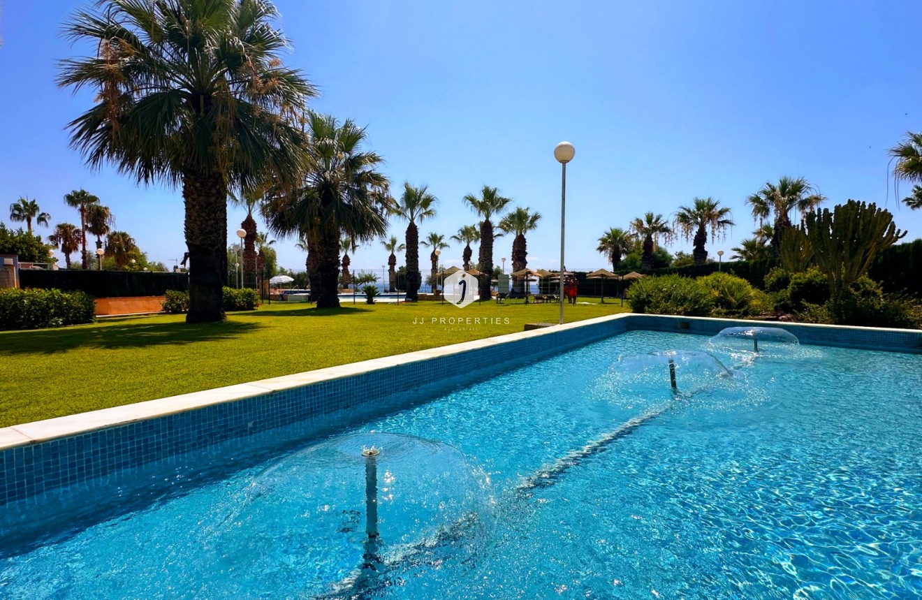 Tweedehands - Appartement / flat -
Orihuela Costa - Costa Blanca