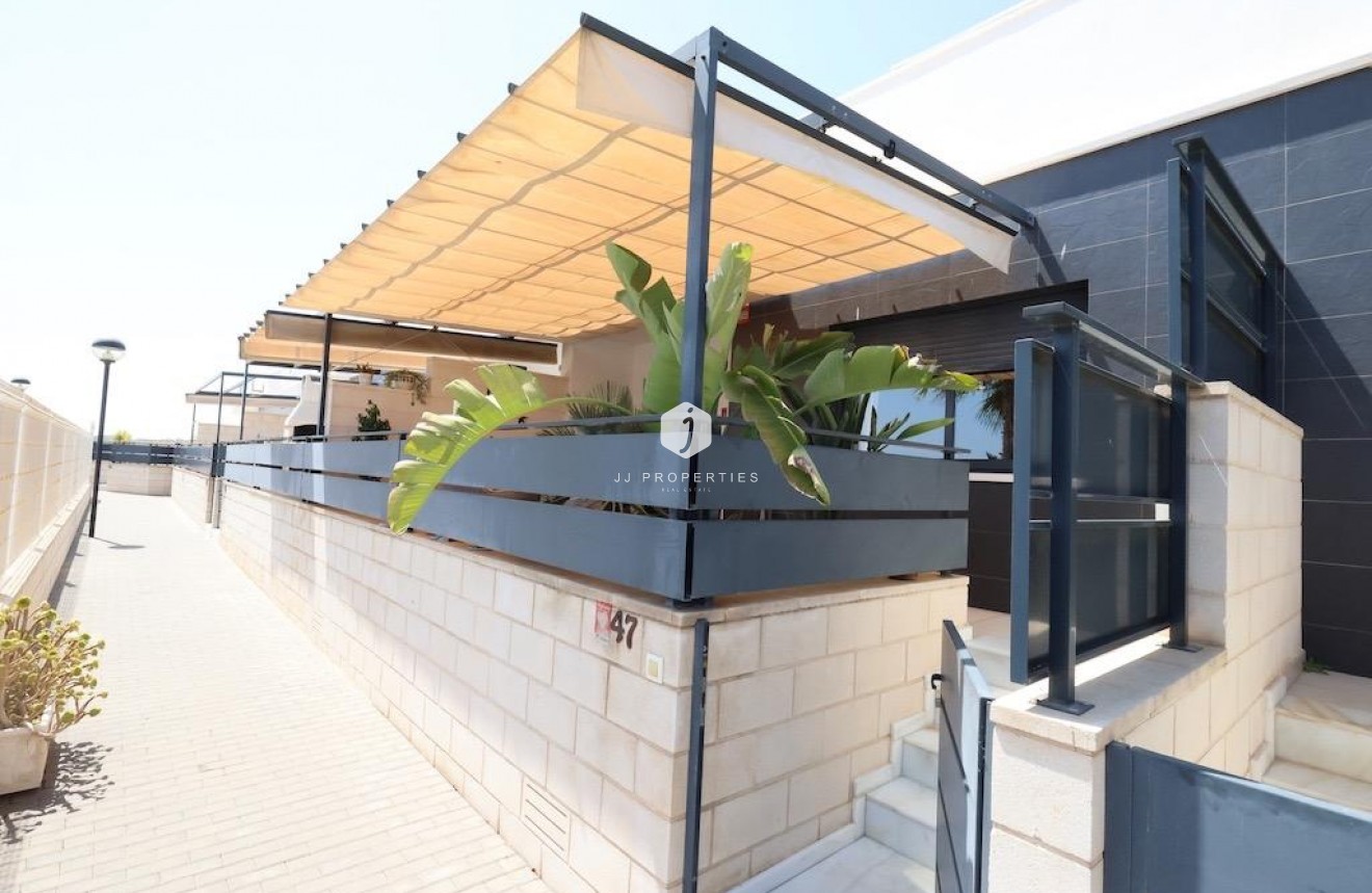 Resale - Duplex -
Orihuela Costa - Costa Blanca