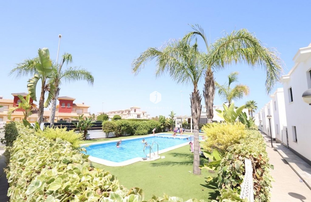 Resale - Duplex -
Orihuela Costa - Costa Blanca