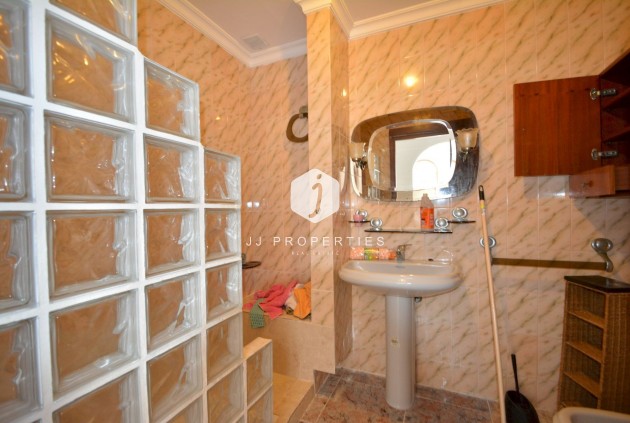 Aus zweiter Hand - Chalet -
Torrevieja - Costa Blanca