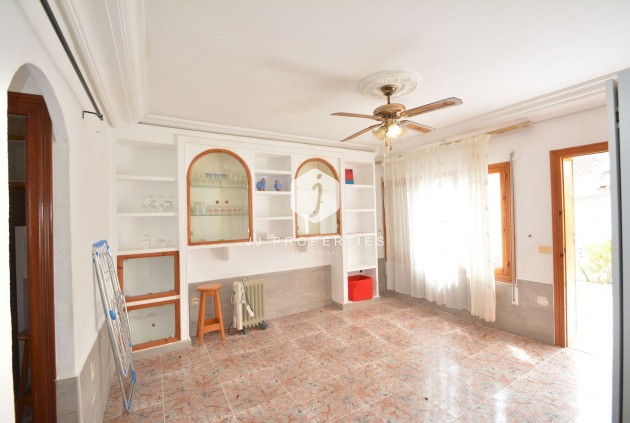 Aus zweiter Hand - Chalet -
Torrevieja - Costa Blanca