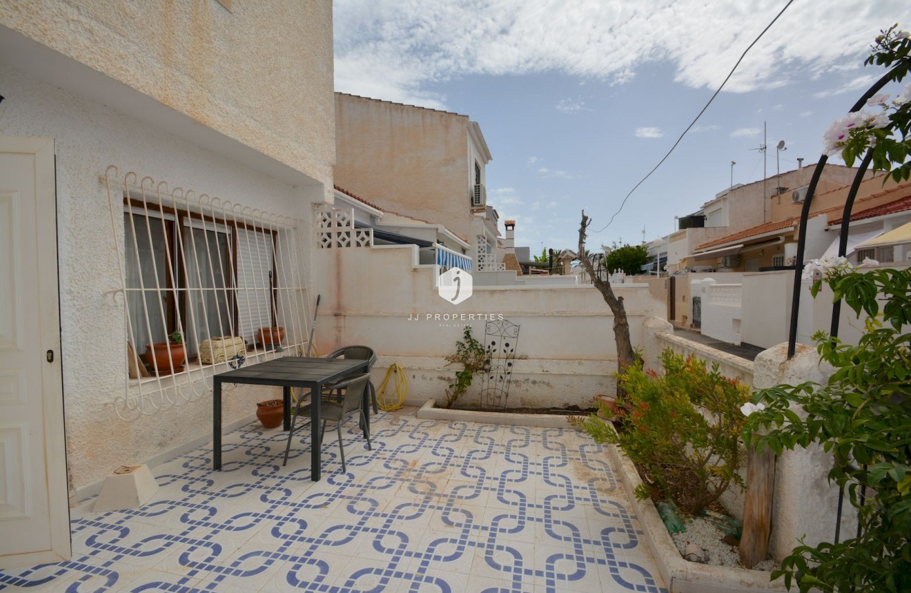 Aus zweiter Hand - Chalet -
Torrevieja - Costa Blanca