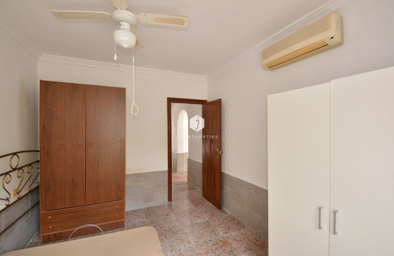 Aus zweiter Hand - Chalet -
Torrevieja - Costa Blanca