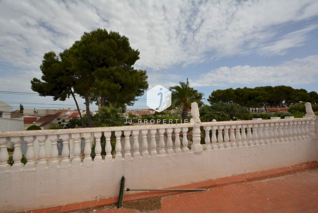 Aus zweiter Hand - Chalet -
Torrevieja - Costa Blanca