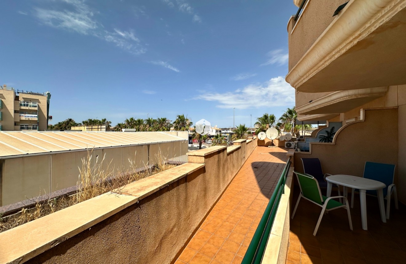 Aus zweiter Hand - Wohnung -
Orihuela Costa - Costa Blanca