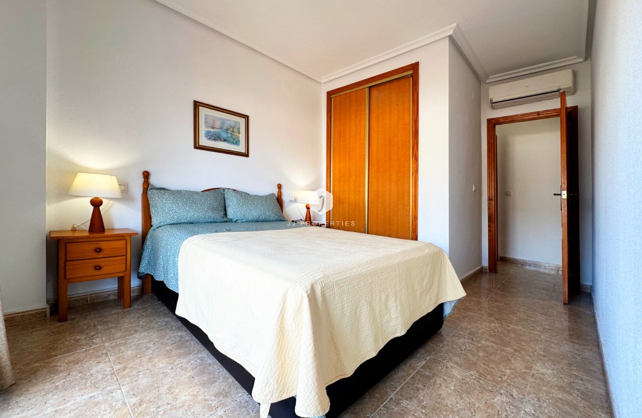 Aus zweiter Hand - Wohnung -
Orihuela Costa - Costa Blanca