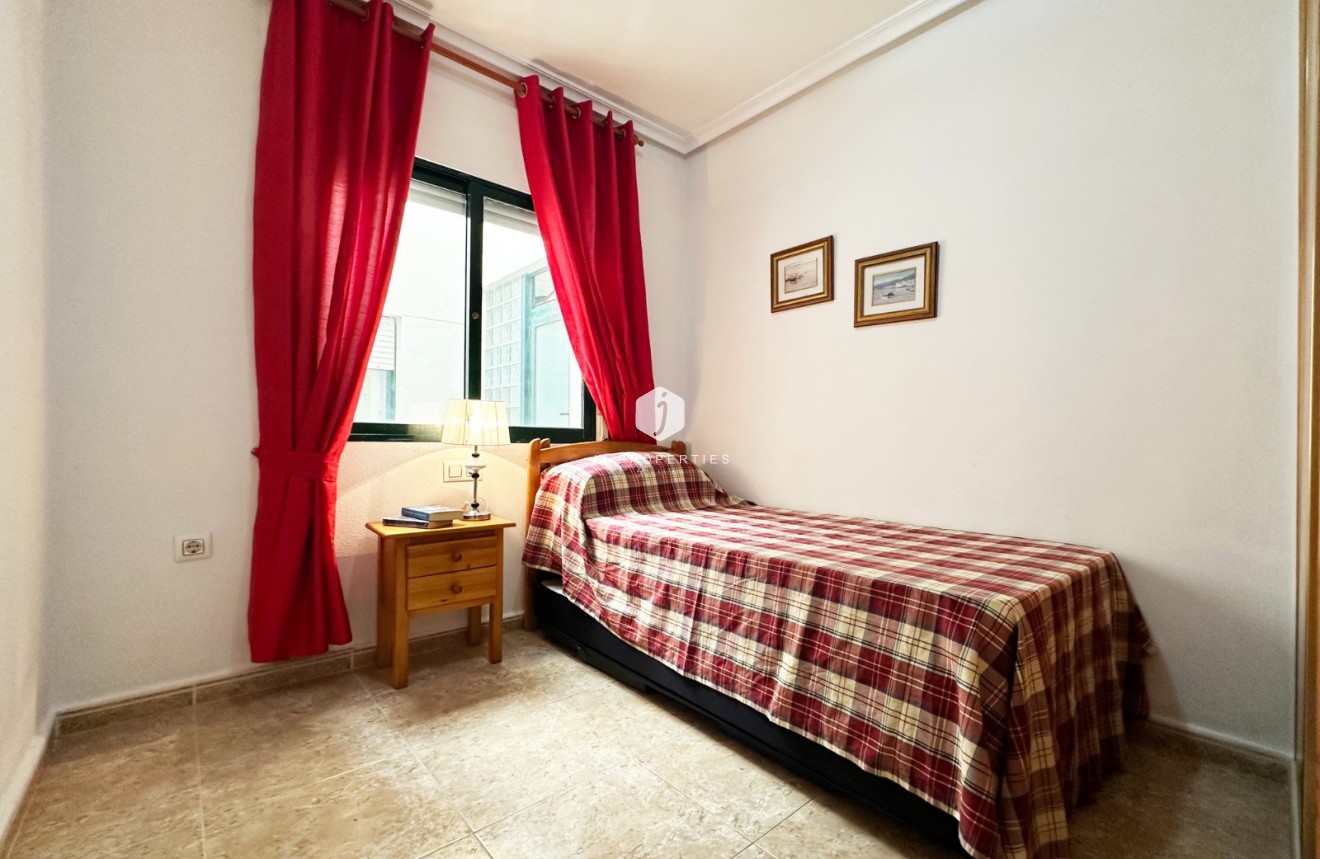 Aus zweiter Hand - Wohnung -
Orihuela Costa - Costa Blanca