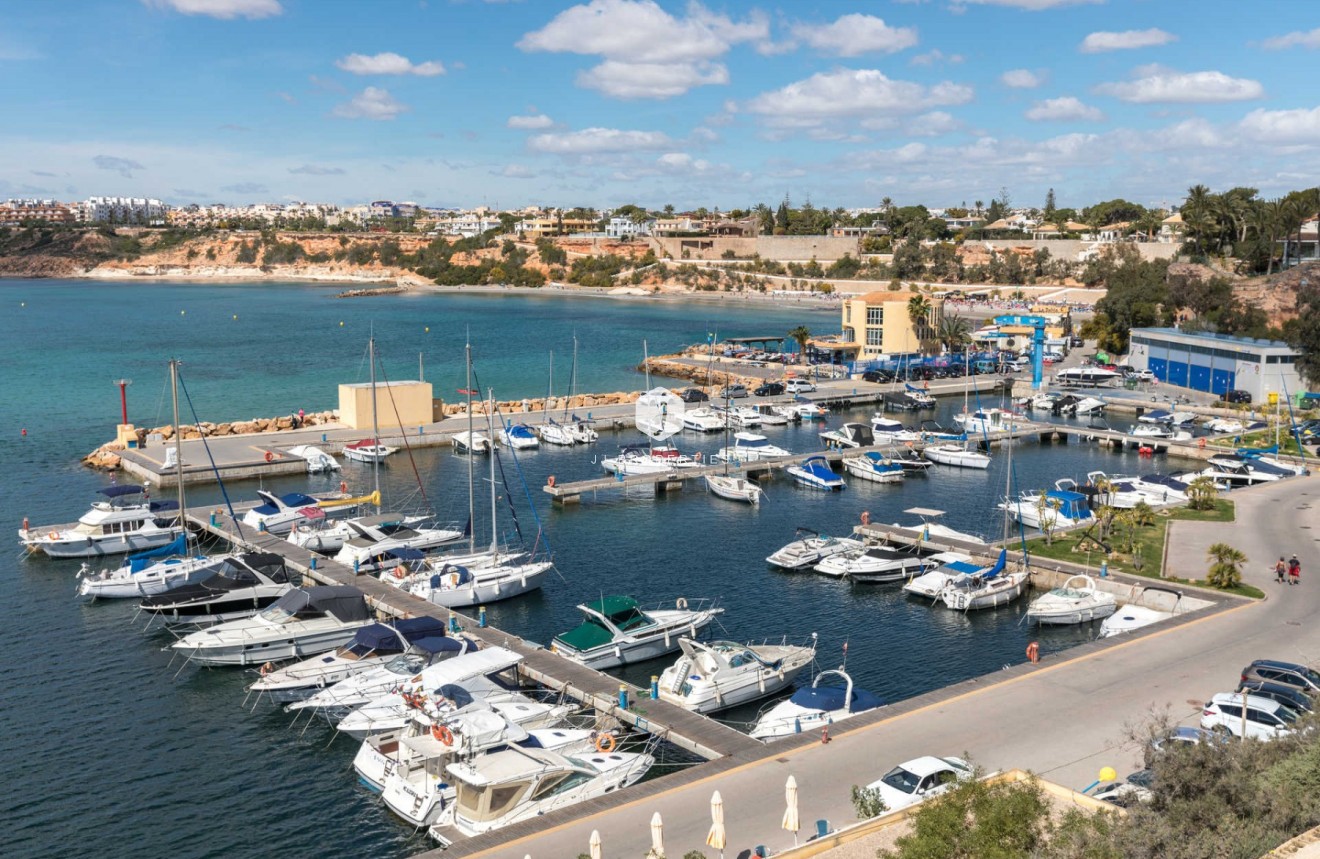 Aus zweiter Hand - Wohnung -
Orihuela Costa - Costa Blanca