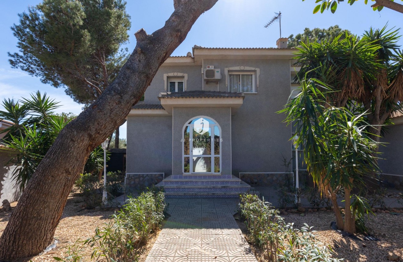 Z drugiej ręki - Villa -
Rojales - Pueblo Bravo