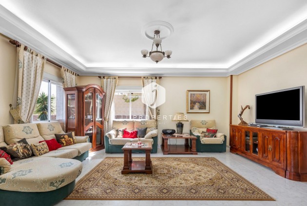 Z drugiej ręki - Villa -
Rojales - Pueblo Bravo