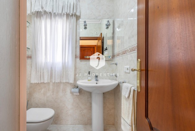 Z drugiej ręki - Villa -
Rojales - Pueblo Bravo