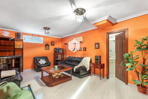 Z drugiej ręki - Villa -
Rojales - Pueblo Bravo