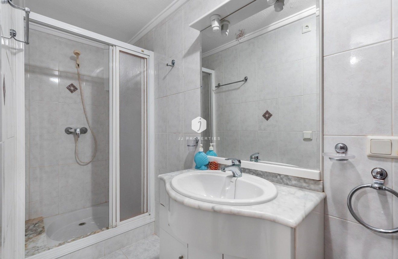 Z drugiej ręki - Villa -
Rojales - Pueblo Bravo