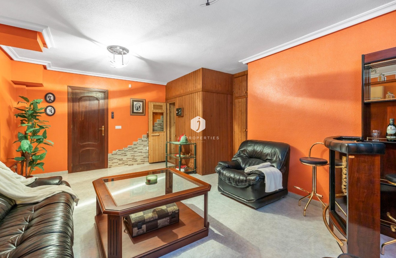 Z drugiej ręki - Villa -
Rojales - Pueblo Bravo