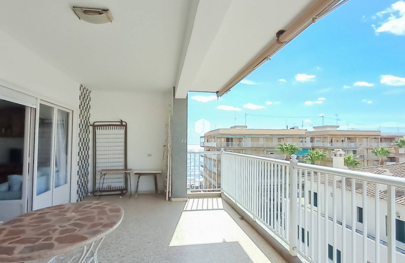 D'occasion - Attique -
Torrevieja - Playa de los Naufragos