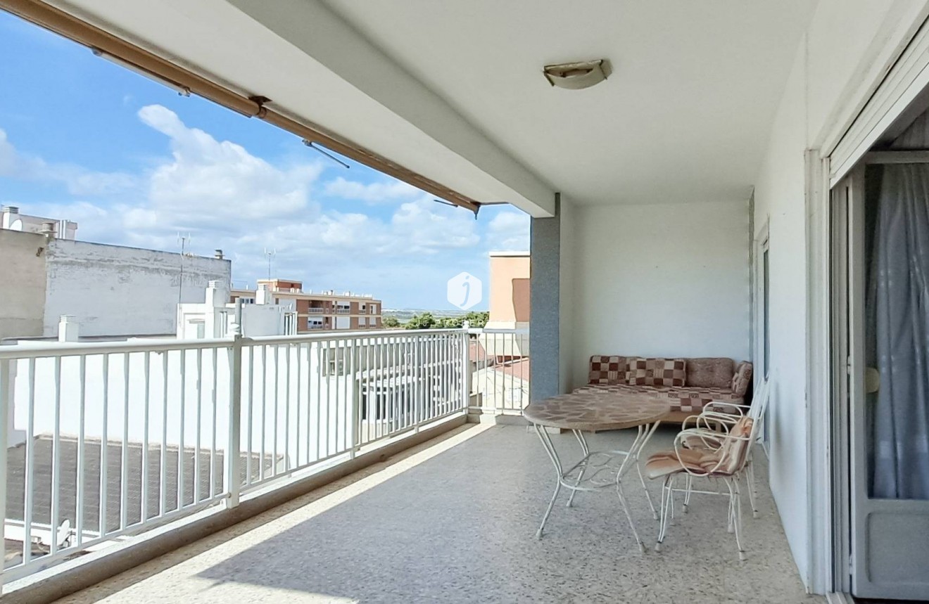 D'occasion - Attique -
Torrevieja - Playa de los Naufragos