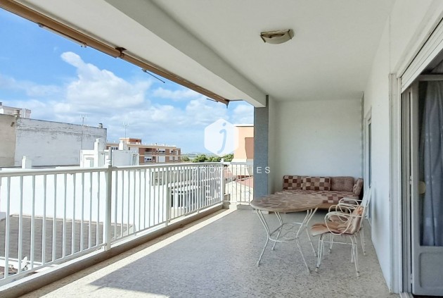 D'occasion - Attique -
Torrevieja - Playa de los Naufragos