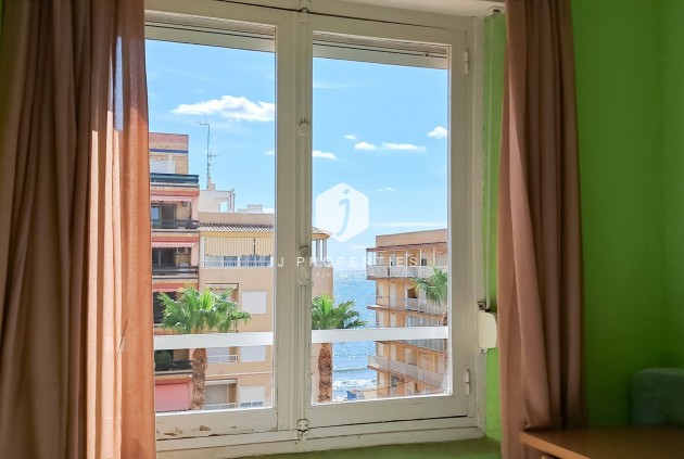 D'occasion - Attique -
Torrevieja - Playa de los Naufragos