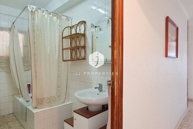 D'occasion - Attique -
Torrevieja - Playa de los Naufragos