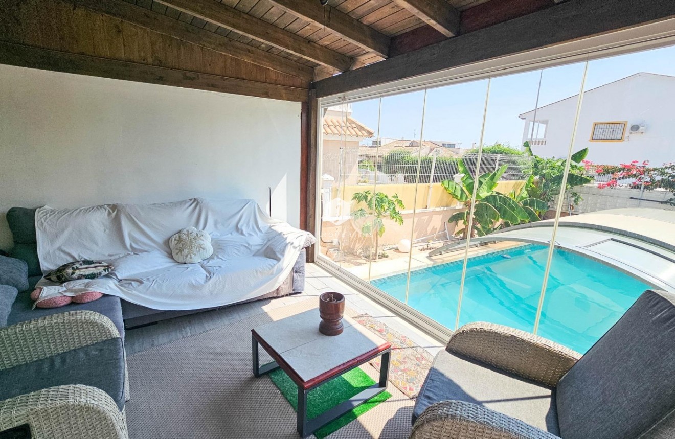 Tweedehands - Villa -
Orihuela Costa - Cabo Roig