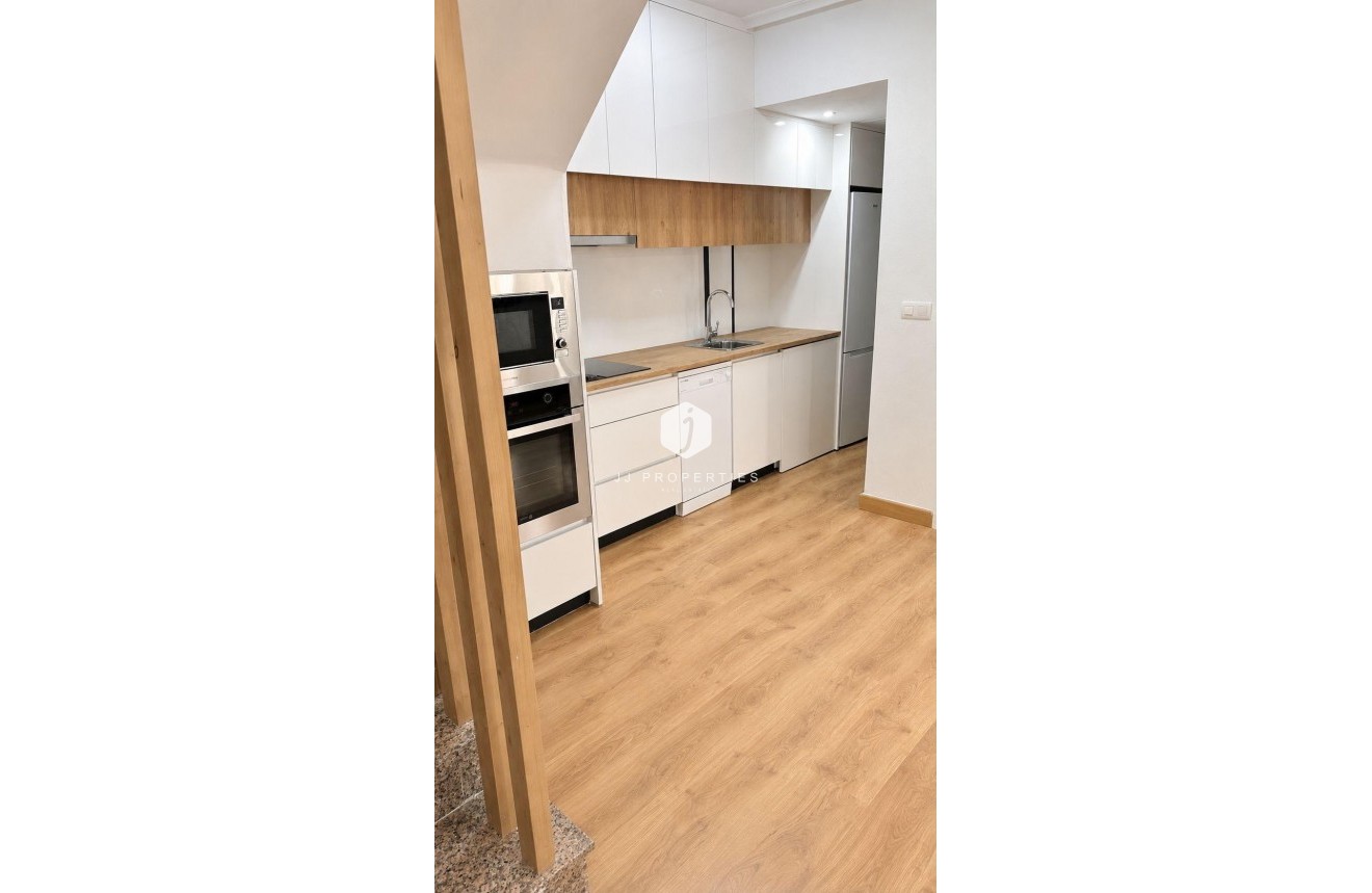 Resale - Chalet -
Orihuela Costa - La Zenia