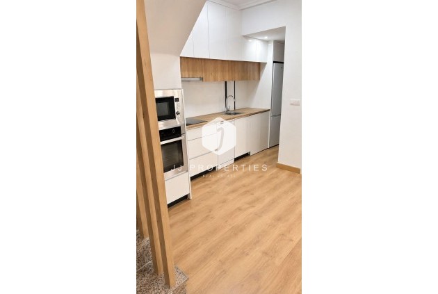 Resale - Chalet -
Orihuela Costa - La Zenia