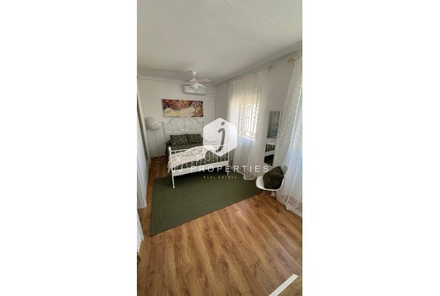 Resale - Chalet -
Orihuela Costa - La Zenia