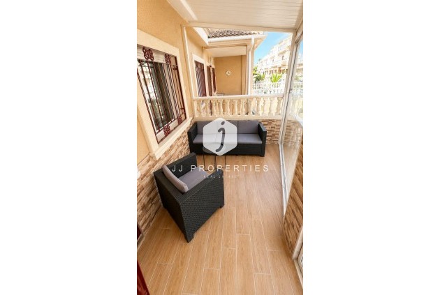 Resale - Chalet -
Orihuela Costa - La Zenia
