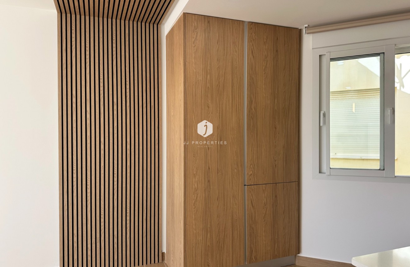 Resale - Apartment / flat -
Orihuela Costa - Costa Blanca