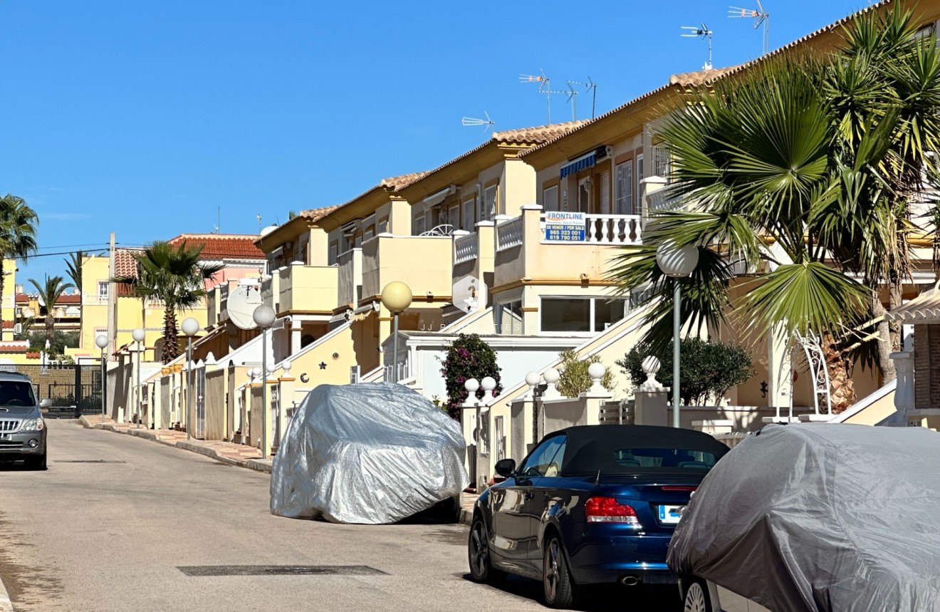 Resale - Apartment / flat -
Orihuela Costa - Costa Blanca