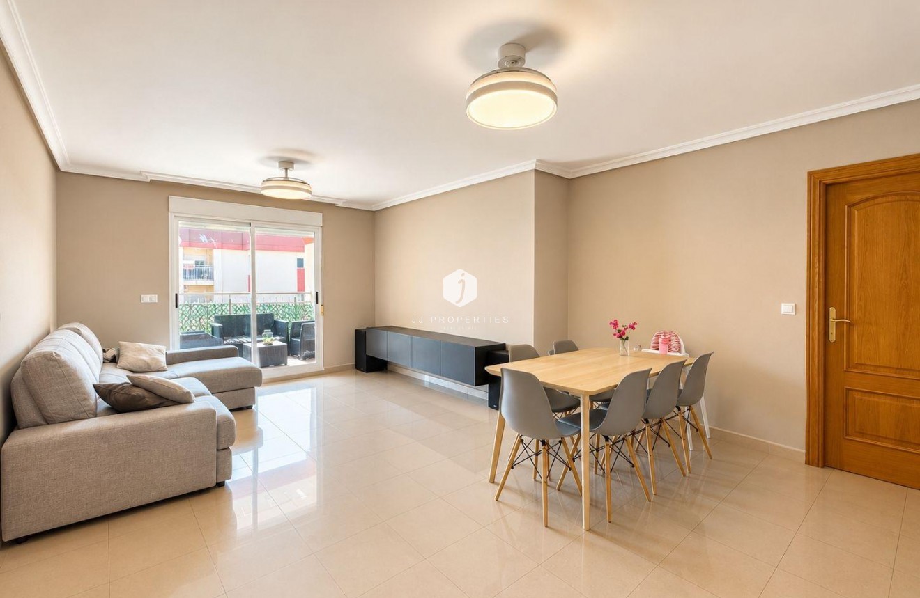Aus zweiter Hand - Penthouse -
Orihuela Costa - Lomas de Cabo Roig