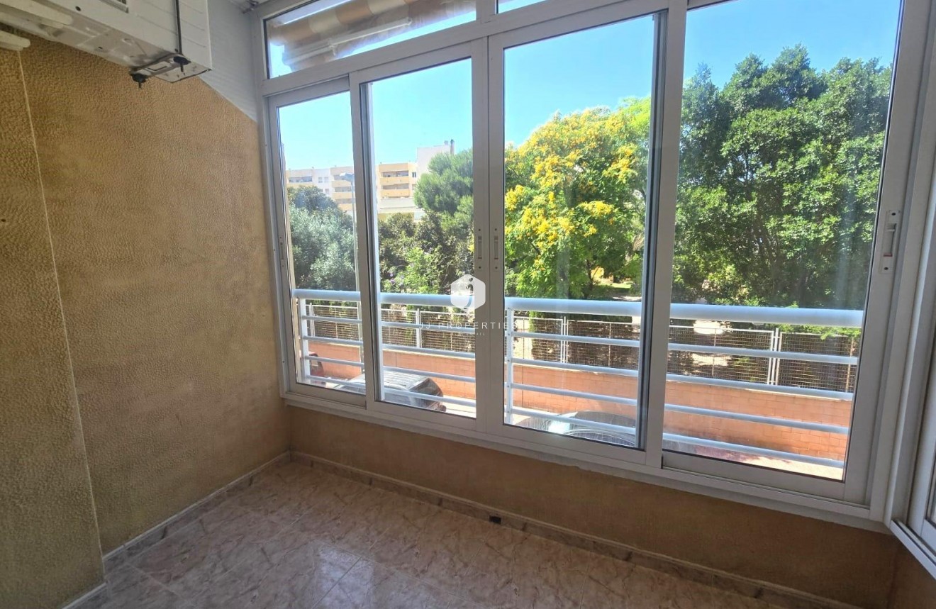 Tweedehands - Appartement / flat -
Torrevieja - Habaneras