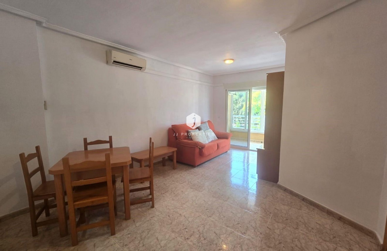 Tweedehands - Appartement / flat -
Torrevieja - Habaneras