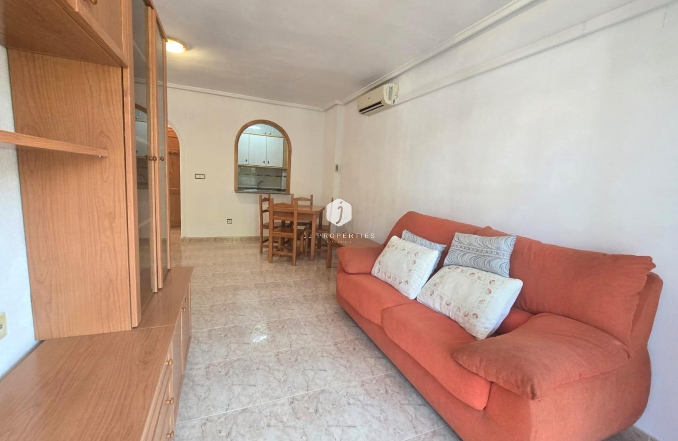 Tweedehands - Appartement / flat -
Torrevieja - Habaneras
