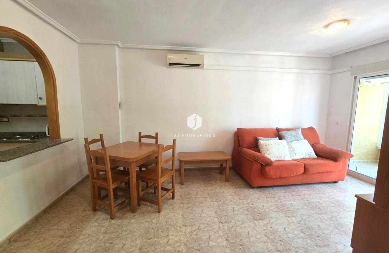 Tweedehands - Appartement / flat -
Torrevieja - Habaneras
