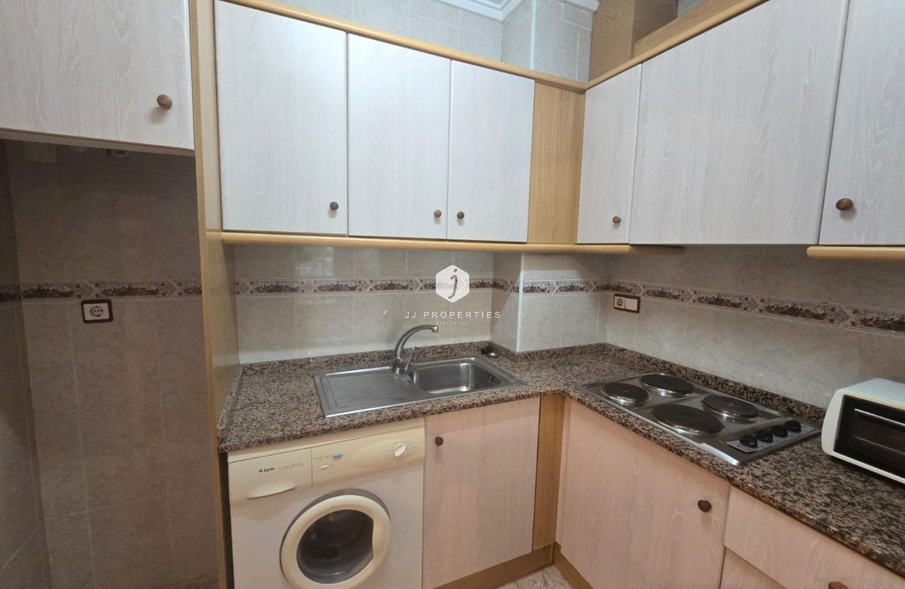 Tweedehands - Appartement / flat -
Torrevieja - Habaneras
