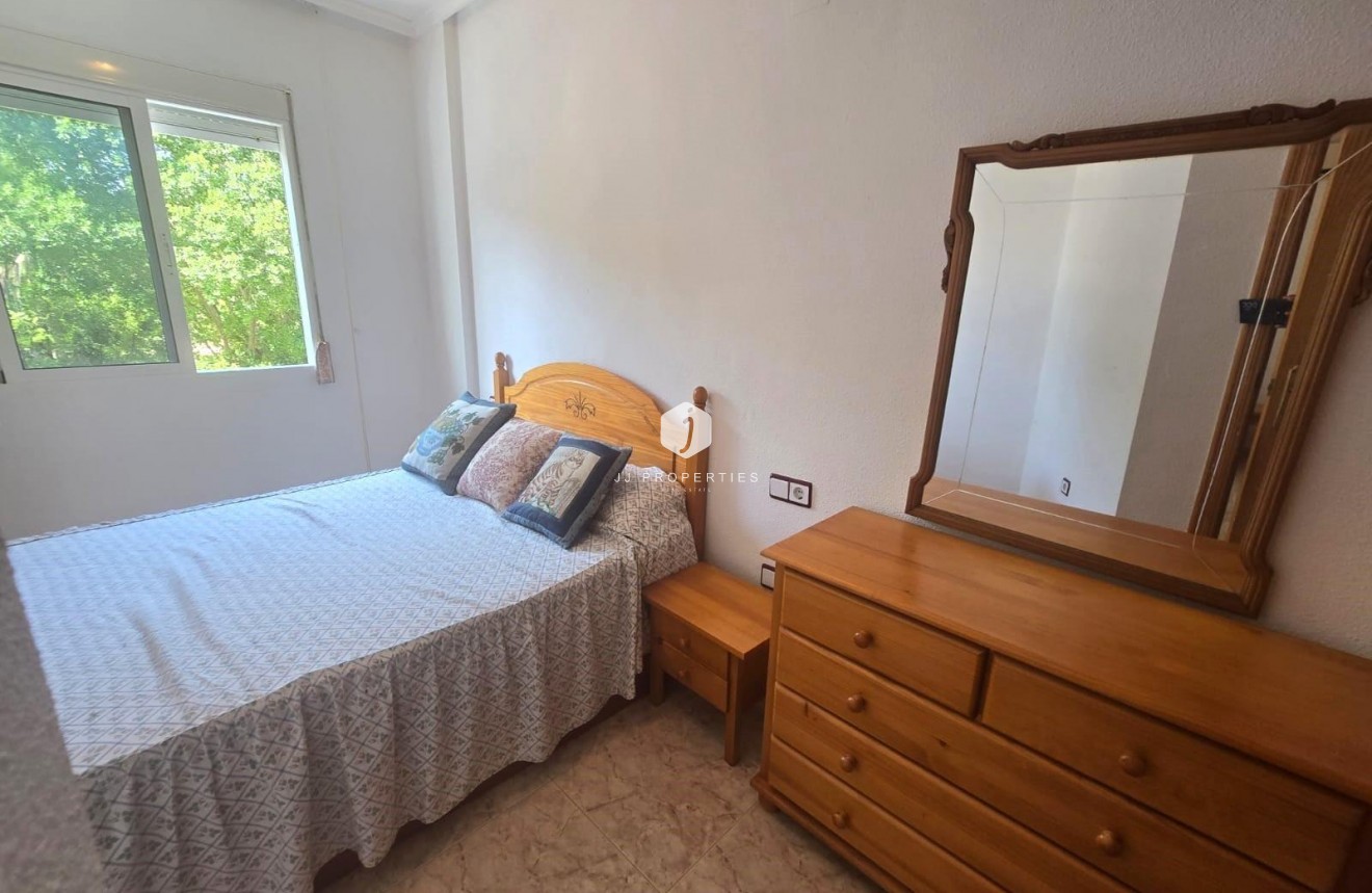 Tweedehands - Appartement / flat -
Torrevieja - Habaneras
