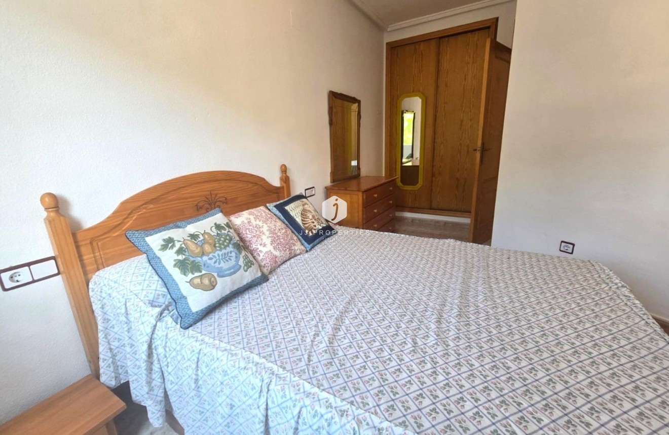 Tweedehands - Appartement / flat -
Torrevieja - Habaneras