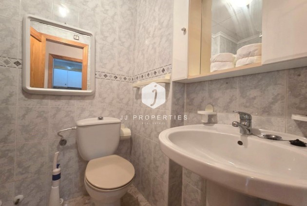 Tweedehands - Appartement / flat -
Torrevieja - Habaneras