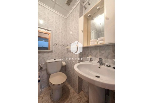 Tweedehands - Appartement / flat -
Torrevieja - Habaneras