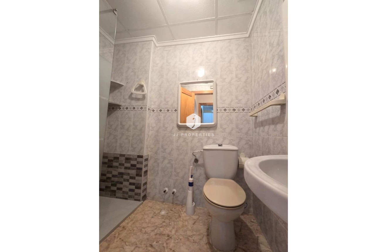 Tweedehands - Appartement / flat -
Torrevieja - Habaneras