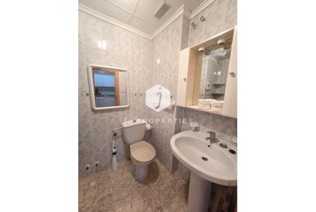 Tweedehands - Appartement / flat -
Torrevieja - Habaneras