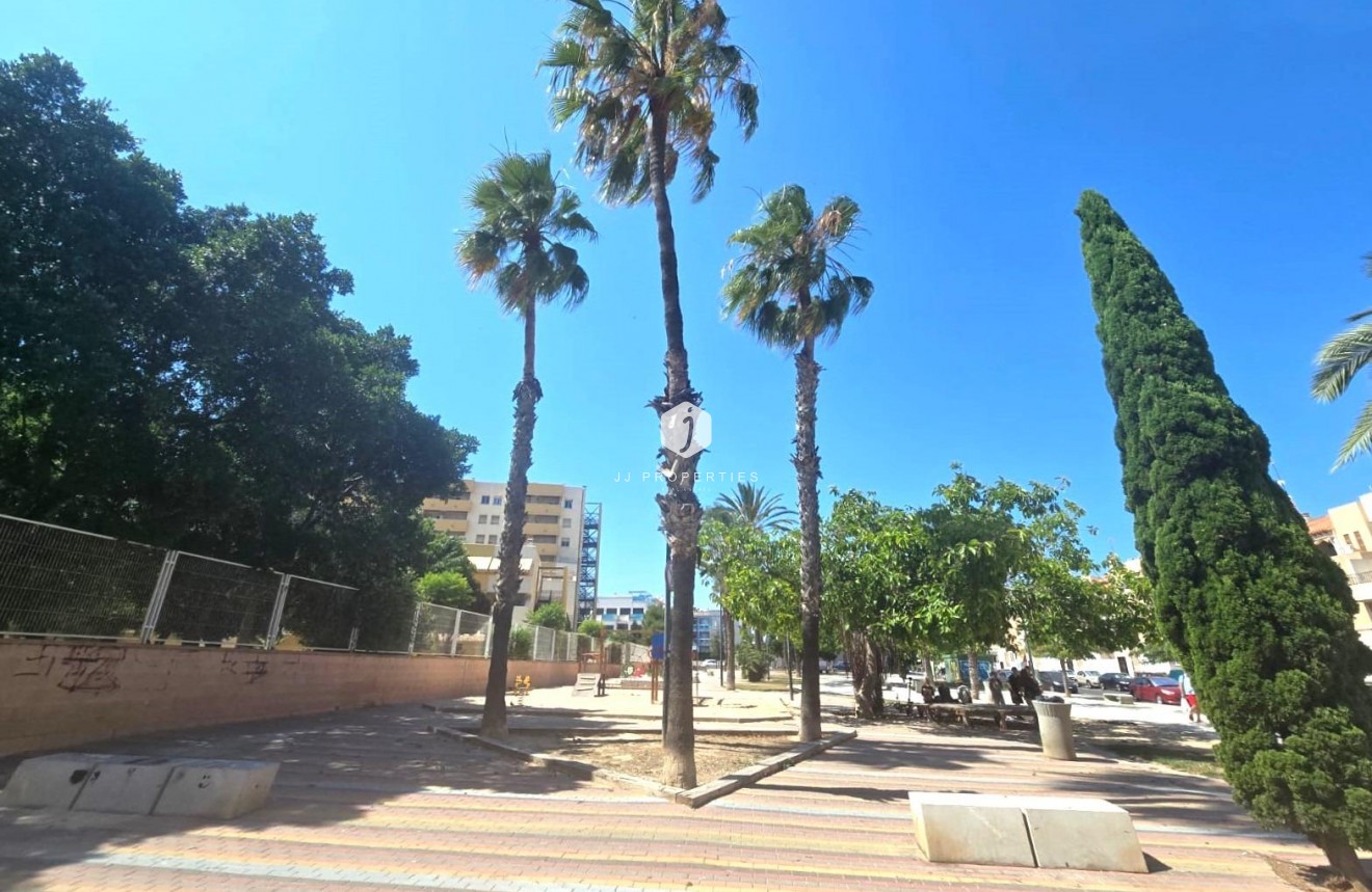 Tweedehands - Appartement / flat -
Torrevieja - Habaneras
