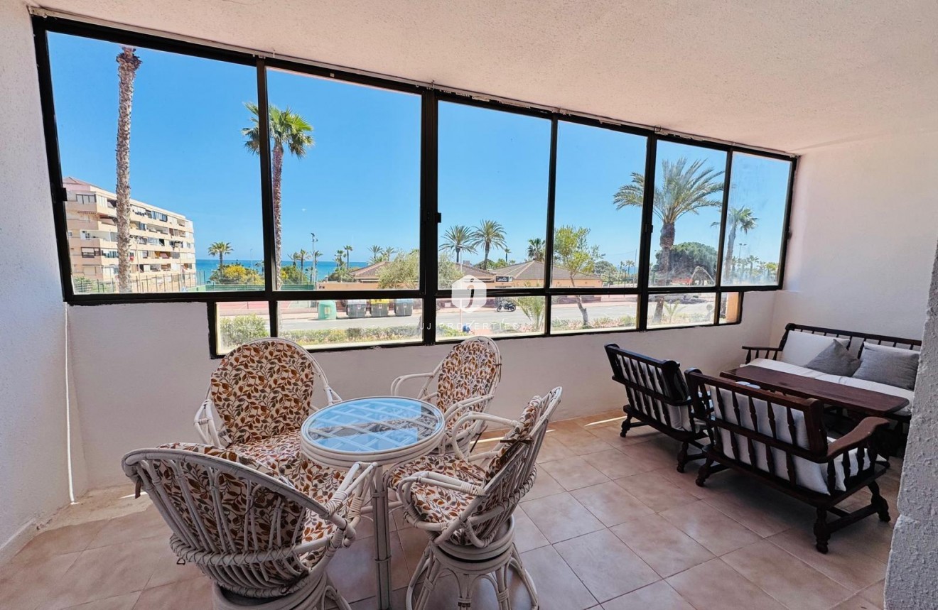 Resale - Apartment / flat -
Torrevieja - Cabo cervera